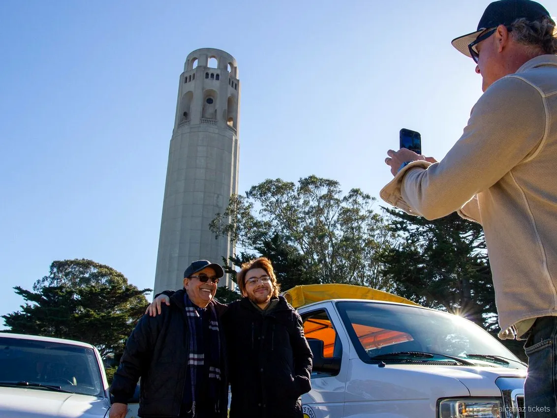 Fotostopp am Palace of Fine Arts auf der Alcatraz Stadtrundfahrt
